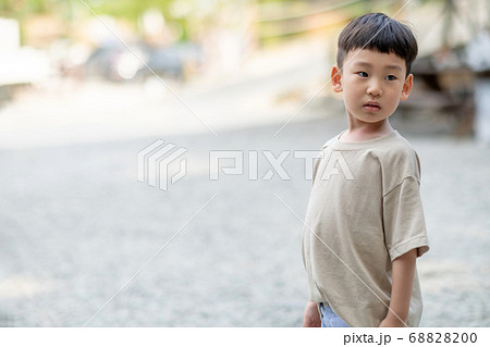 子供 ライフスタイル 男の子 68828200