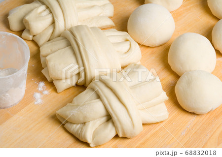 Dough 68832018