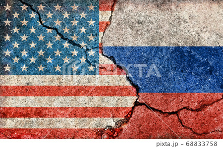 国際紛争・政治対立 / 汚れた国旗イラスト (アメリカ・USA vs ロシア)/ひび割れコンクリート 国際紛争・政治対立 / 汚れた国旗イラスト (アメリカ・USA vs ロシア)/ひび割れコンクリート 68833758