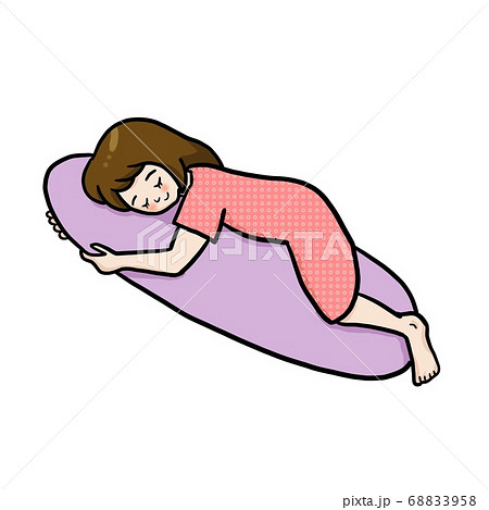 抱き枕に抱きついて眠るワンピースパジャマの女性 抱き枕に抱きついて眠るワンピースパジャマの女性 68833958