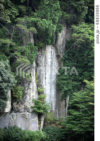 弥勒磨崖仏(大野寺) 弥勒磨崖仏(大野寺) 68839866