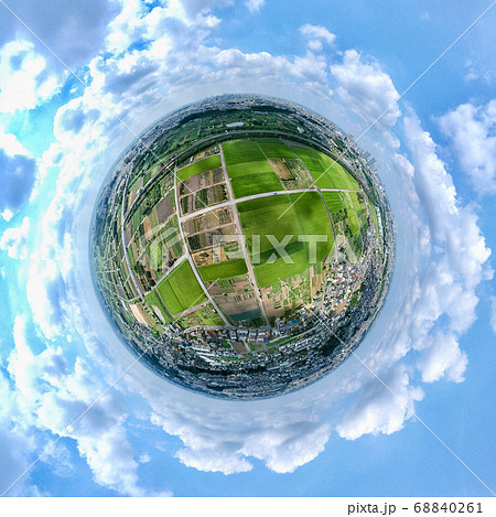 空撮 360度カメラで撮影した見沼田んぼの写真素材 68840261 Pixta