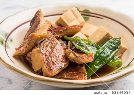赤魚と豆腐の煮付け 赤魚と豆腐の煮付け 68844057