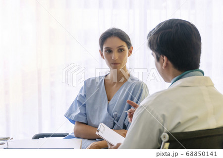 Doctor man wear uniform with pen and stethoscope 68850141