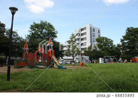 東京都　江戸川区　中葛西　馬頭公園　遊具　広場 68855895
