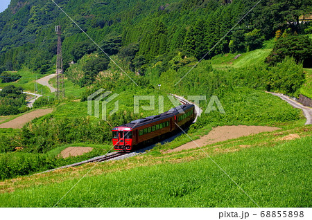 スイッチオン!豊肥本線全線開通　立野でスイッチバックして阿蘇へ向かう九州横断特急 68855898