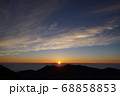 北岳山頂からの朝日 68858853