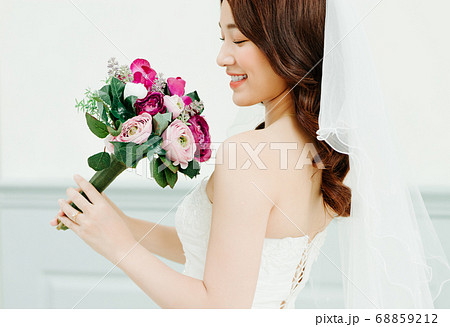 Happy Bride Happy Bride 68859212