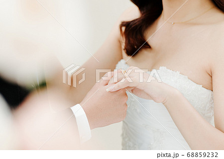 Happy Bride and Groom Happy Bride and Groom 68859232