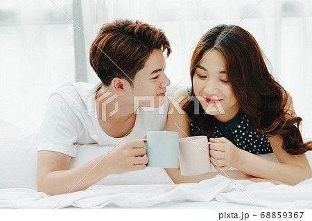 Happy couple Happy couple 68859367