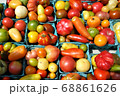 ニューヨークのファーマーズマーケットのオーガニックトマト 68861626