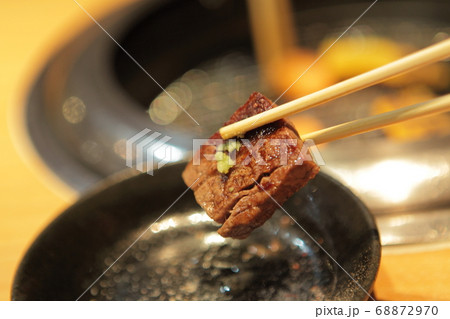 ワサビと塩で食べる高級焼肉店のタン ワサビと塩で食べる高級焼肉店のタン 68872970