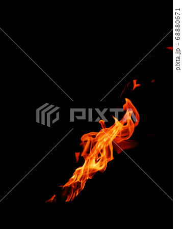 ゆらめく炎 68880671