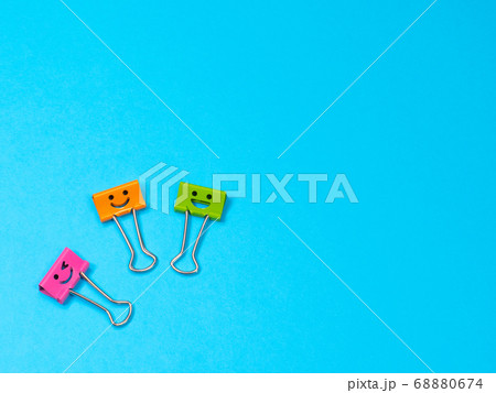 Orange, green and pink funny smile metal binder clip 68880674