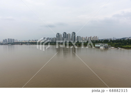 ソウル 漢江 都市 68882315
