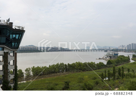 ソウル 漢江 動作大橋 68882348