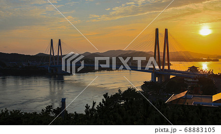 進歩大橋 海 夕焼け 68883105