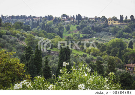 フィレンツェ イタリアの自然風景の写真素材 [68884398] - PIXTA