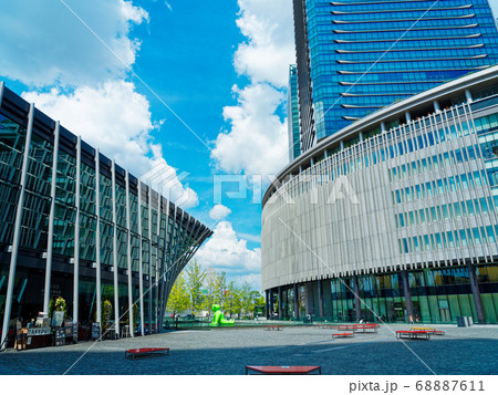 大阪駅前うめきた広場 うめきたSHIPとグランフロント大阪 大阪駅前うめきた広場 うめきたSHIPとグランフロント大阪 68887611