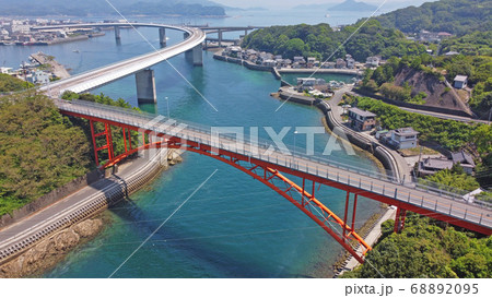 牛深ハイヤ大橋の空撮 68892095