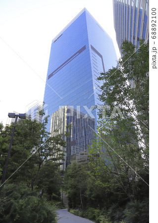 ホテルオークラ東京　庭園と建物外観　 68892100