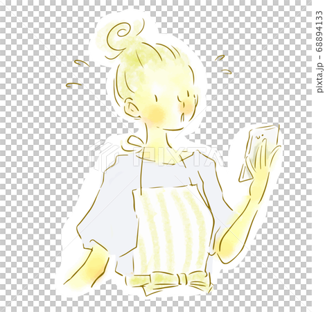 一個圍裙的女人急著去看智能手機 68894133