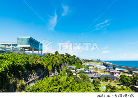 (茨城県-都市風景)高台の日立駅と青空2 (茨城県-都市風景)高台の日立駅と青空2 68899730