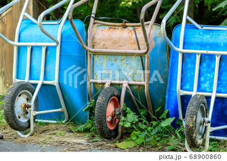 作業用一輪車 猫車の写真素材