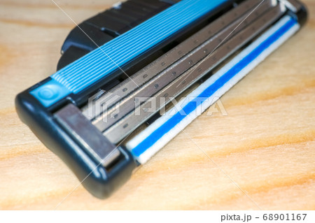 disposable razor blade close up a macro disposable razor blade close up a macro 68901167