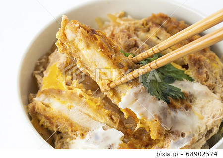 カツ丼 68902574