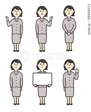 正面を見て説明する色々なポーズのスーツの女性 68908551