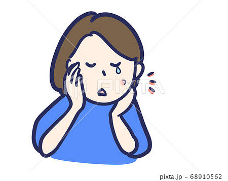ニキビに悩む女性 68910562