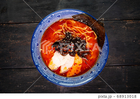 Asian japanese miso chile spicy ramen noodle soup 68913018