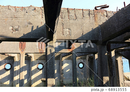 コンクリート製の船 68913555