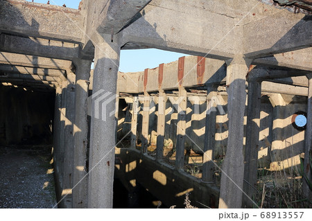 コンクリート製の船 68913557