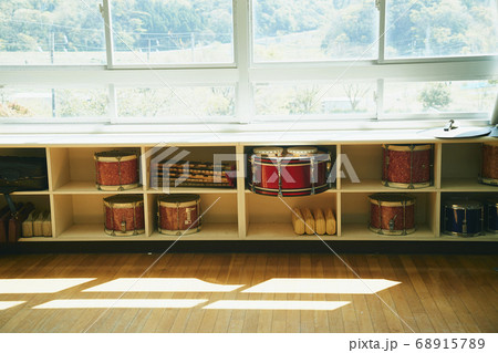 音楽室 打楽器 音楽室 打楽器 68915789