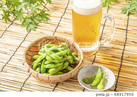 生ビールと枝豆 68917950