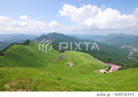 曽爾高原の夏 68918345