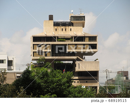 丹下健三による駐日クウェート大使館 68919515