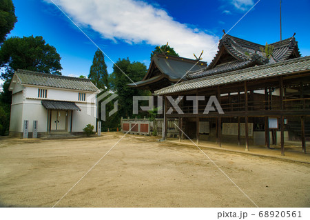 葦守八幡宮　拝殿と本殿と土蔵　岡山県岡山市北区足守 68920561