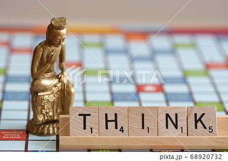 弥勒菩薩　THINK 68920732