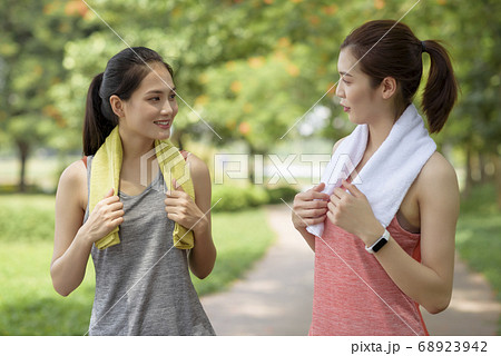 Women sportswear, Park 68923942