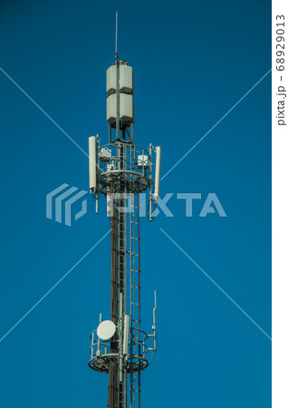 Telecommunication tower with antennas 68929013