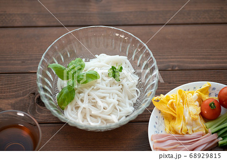 ダイエットに糖質ゼロ麺 68929815
