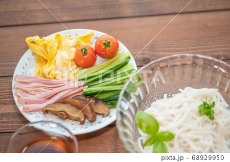 ダイエットに糖質ゼロ麺 68929950