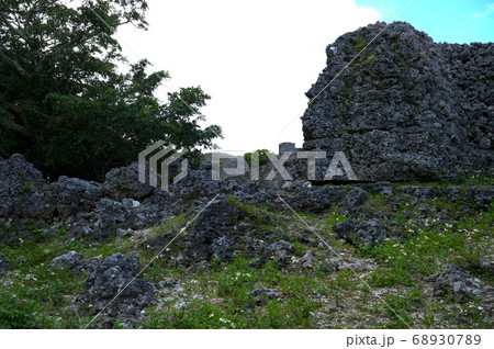 沖縄　糸数城 68930789