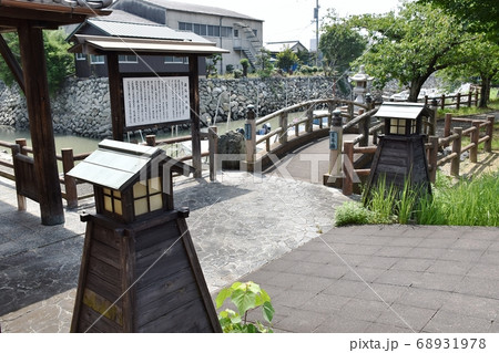 歴史を語る公園日本橋 68931978