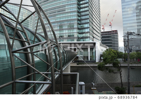 横浜みなとみらい　オフィス街 68936784