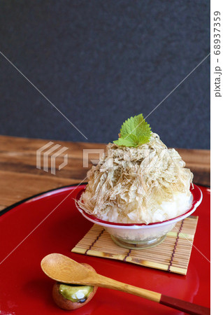 かき氷風 ふわふわとろろ昆布のっけごはん かき氷風 ふわふわとろろ昆布のっけごはん 68937359