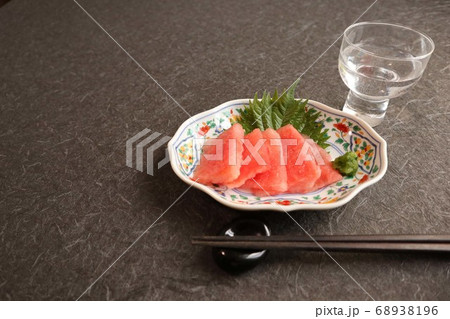 マグロの刺身かと思ったら違う マグロの刺身かと思ったら違う 68938196